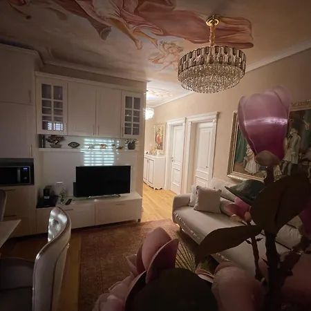 Deoni Luxury Apartment *