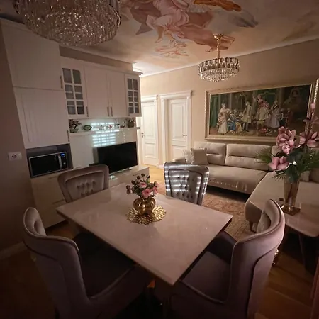 Apartment Deoni Luxury Tirana