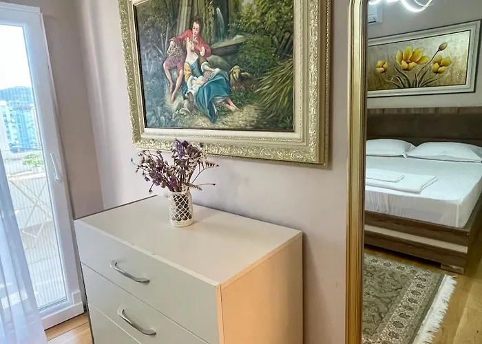 Deoni Luxury 公寓 *