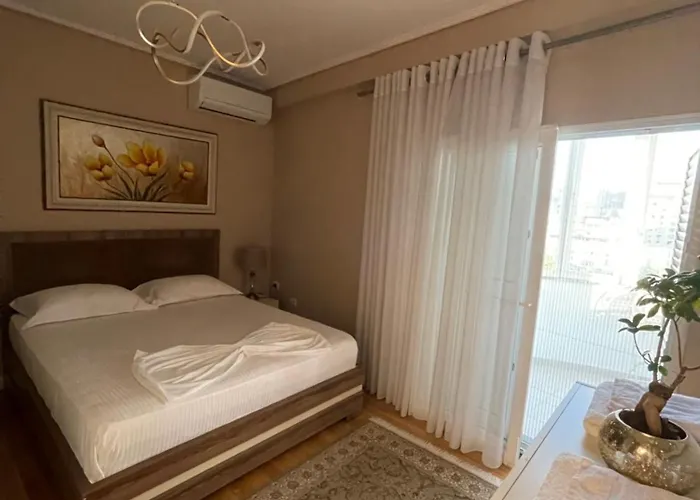 Deoni Luxury * 地拉那